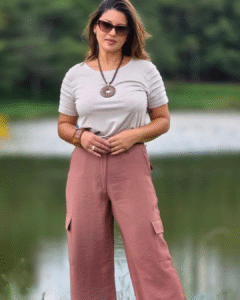Blusa Decote em V com pregas